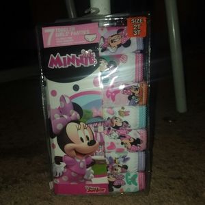 Toddler girls Minnie Mouse underwear NEW
